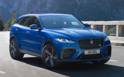 Jaguar past F-PACE SVR aan