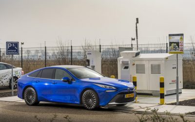 Toyota levert Mirai inclusief tankstation